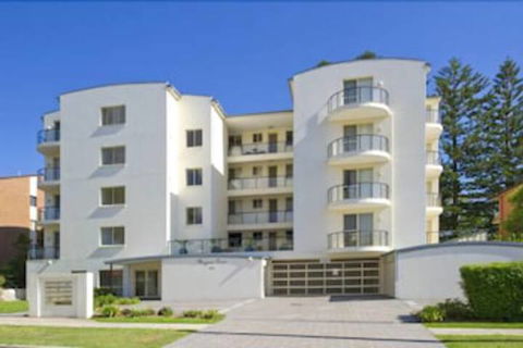 Magnus Pines, Unit 10/52 Magnus Street - Northern Rivers Accommodation 1