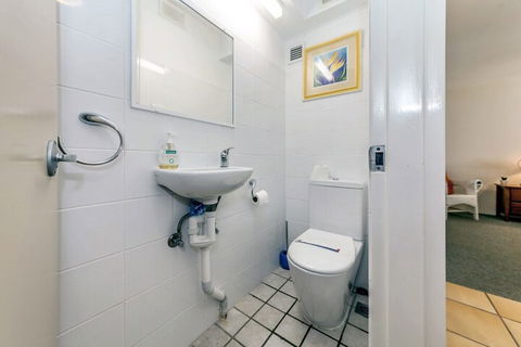Mistral Court Unit 2 / 17 Mistral Close - Northern Rivers Accommodation 5