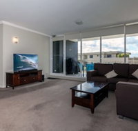 Oasis Unit 3 / 5 Laman Street - Northern Rivers Accommodation
