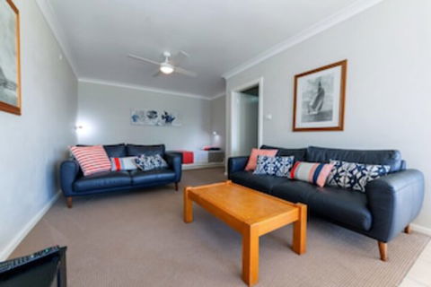 Quarterdeck, Unit 1/ 12 Magnus Street - Northern Rivers Accommodation 0
