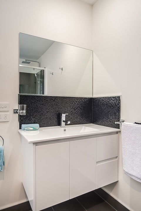 Apartments On Fraser Bicheno - Northern Rivers Accommodation 4
