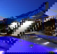 Hollidge House Apartments - Northern Rivers Accommodation