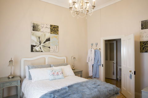 Azalea Cedar-Rose Villa - Northern Rivers Accommodation 2