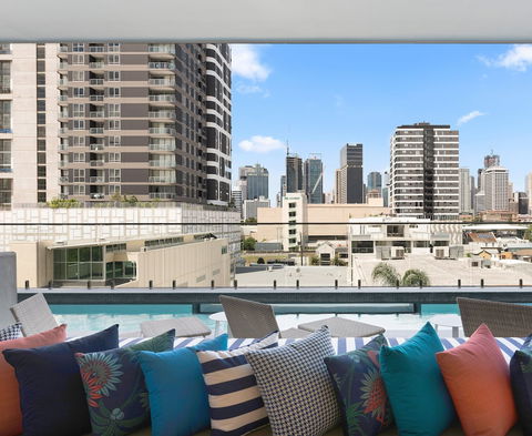 Arise Ivy And Eve - Northern Rivers Accommodation 2