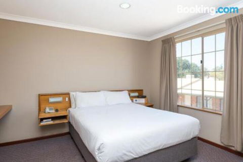 MIDAS MOTEL KALGOORLIE - Northern Rivers Accommodation 2