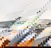 ISAAC 1BDR South Melbourne Apartment - Northern Rivers Accommodation