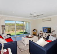 SALTY PAUSE at BONDI HOUSE - Northern Rivers Accommodation