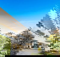 Adina Serviced Apartments Canberra Dickson - Northern Rivers Accommodation
