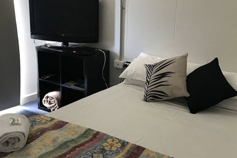 Tin Can Bay Budget Accommodation - Northern Rivers Accommodation 3