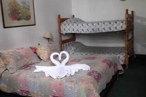 Cameron Lodge Cottage - Northern Rivers Accommodation 4