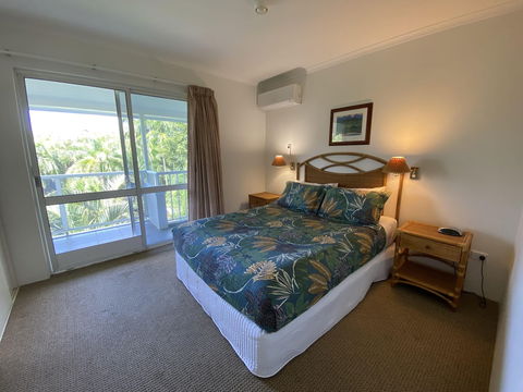 Palm Cove Penthouse Accommodation - Northern Rivers Accommodation 0