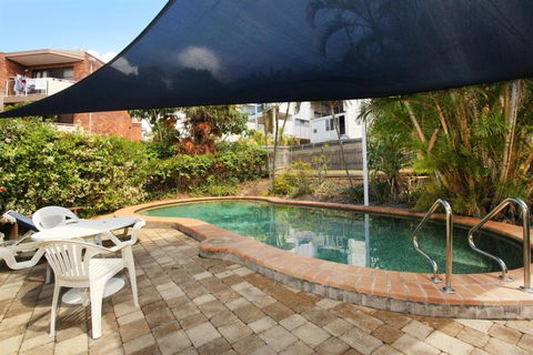 Unit 2 Biriny Lodge 1686 1689 David Low Way Coolum Beach - Northern Rivers Accommodation 6