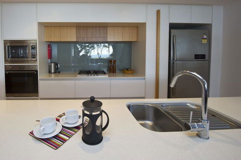 Maggies Beachfront Apt. 1 - Northern Rivers Accommodation 1