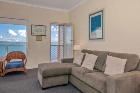 Quarterdeck Unit 5 12 Magnus Street - Northern Rivers Accommodation 3