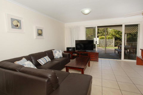 Unit 9 Marcoola Shores 1 Flindersia Street Marcoola 500 BOND LINEN INCLUDED - Northern Rivers Accommodation 2