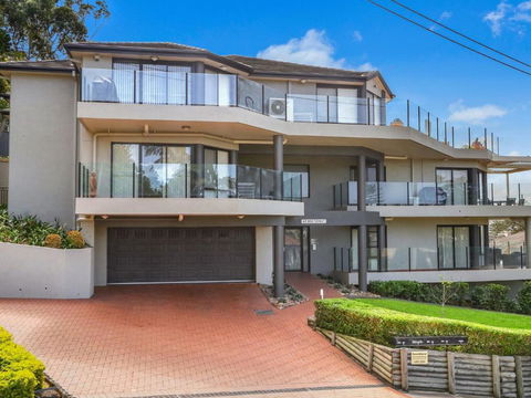 Ash Sienna 2 / 49 Ash Street Terrigal - Northern Rivers Accommodation 1