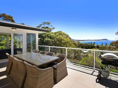 Ocean Breeze 41 Kurrawyba Avenue Terrigal - Northern Rivers Accommodation 3