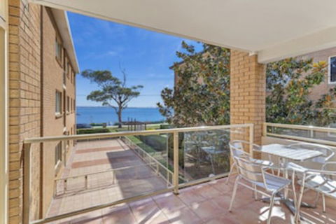 South Pacific Unit 6 Amazing Unit Opposite The Beach. - Northern Rivers Accommodation 0
