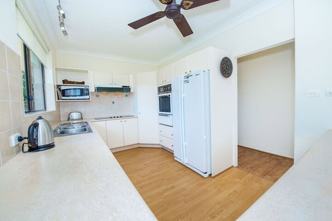 St George Unit 5 - Nelson Bay - Northern Rivers Accommodation 3