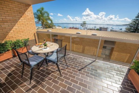 The Crest Unit 7 Shoal Bay - Northern Rivers Accommodation 0