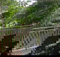 Cairns Golf Course Apartment - Northern Rivers Accommodation