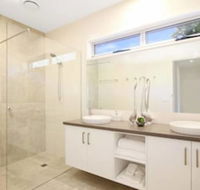18 on Rayner - swish apartment Myrtleford - Northern Rivers Accommodation