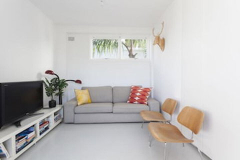 Wave-watch (624i) - Northern Rivers Accommodation 0