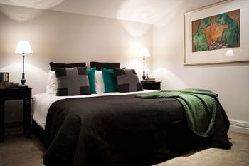 Red Earth Rock - Northern Rivers Accommodation 1