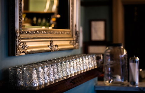 Royal Hotel West Wyalong - Northern Rivers Accommodation 1