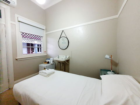 Royal Hotel West Wyalong - Northern Rivers Accommodation 6