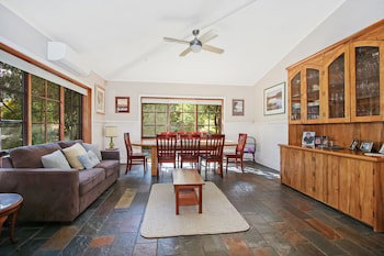 Porepunkah Elms - Northern Rivers Accommodation 0