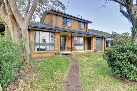 Ronald Avenue 101 Sea Behind The Trees - Northern Rivers Accommodation 3