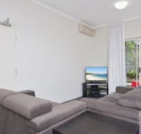 Zenith Studio Unit 4 / 10 Messines Street - Northern Rivers Accommodation