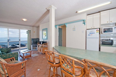 Shoal Bay Road Castaways Unit 04 17 - Northern Rivers Accommodation 3