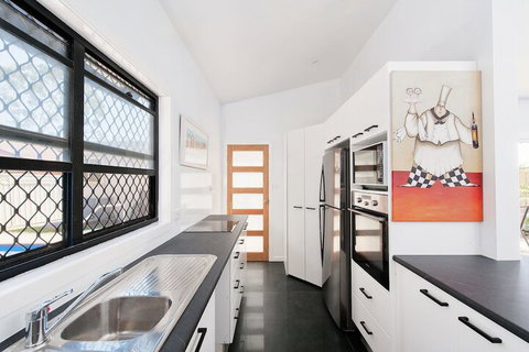 Tomaree Road 58 Shoally Loft - Northern Rivers Accommodation 2