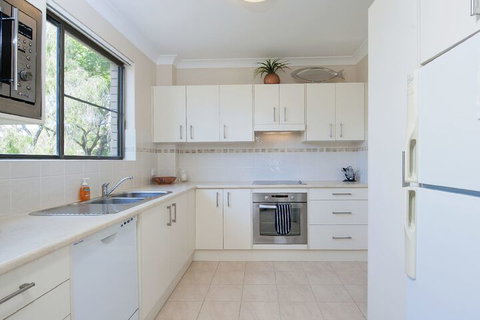 Victory Court Unit 3 / 3 Columbia Close - Northern Rivers Accommodation 4