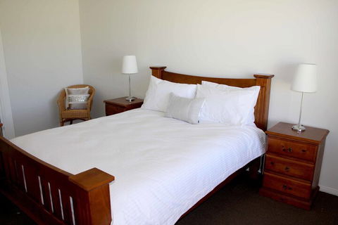 Farmers Daughter Wines - Northern Rivers Accommodation 5