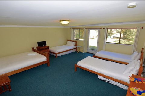 Sublime Cedar Lodge Leura - Northern Rivers Accommodation 1