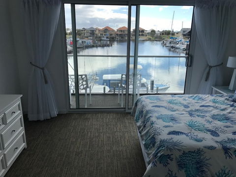 Marina View Chalets - Northern Rivers Accommodation 4