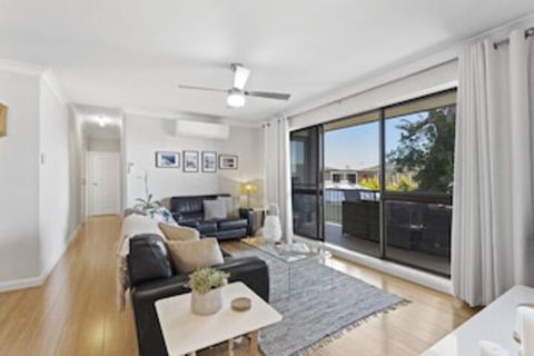 Ronald Ave Bahia Unit 02 47 - Northern Rivers Accommodation 0
