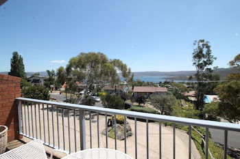 Snowbird 1 - Jindabyne Townhouse - Northern Rivers Accommodation 0