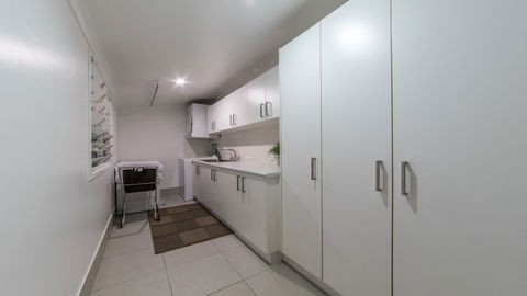 Hayman Views - Northern Rivers Accommodation 0