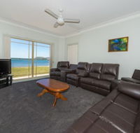Cook St. 4 Salamander Bay - Northern Rivers Accommodation