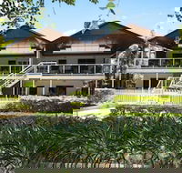 Picnic Bay Apartments Unit 1 - Northern Rivers Accommodation