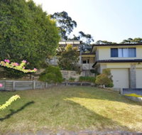 Pet Friendly Lentara St. 10 Fingal Bay - Northern Rivers Accommodation