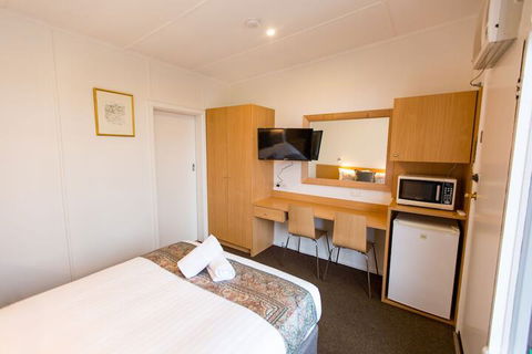 Fox On The Run - Motel Kilmore - Northern Rivers Accommodation 5