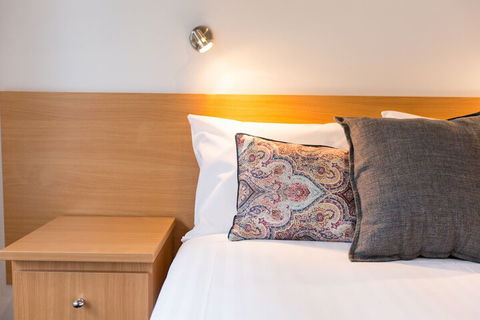 Fox On The Run - Motel Kilmore - Northern Rivers Accommodation 2
