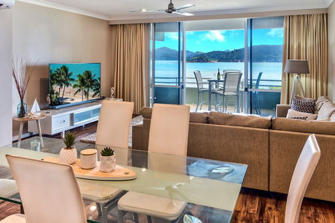 Lagoon 201 On Hamilton Island - Northern Rivers Accommodation 2