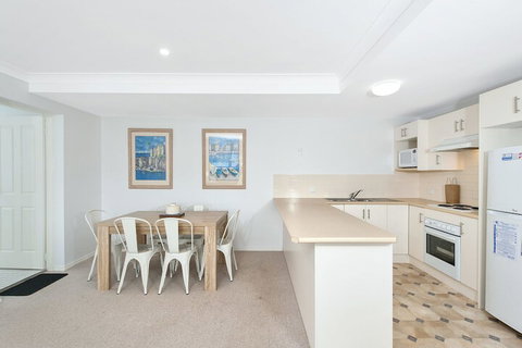 Surf Break Fingal Bay - Northern Rivers Accommodation 3