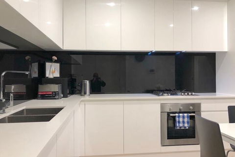 Pride Benleigh Apartment With Garden - Northern Rivers Accommodation 4
